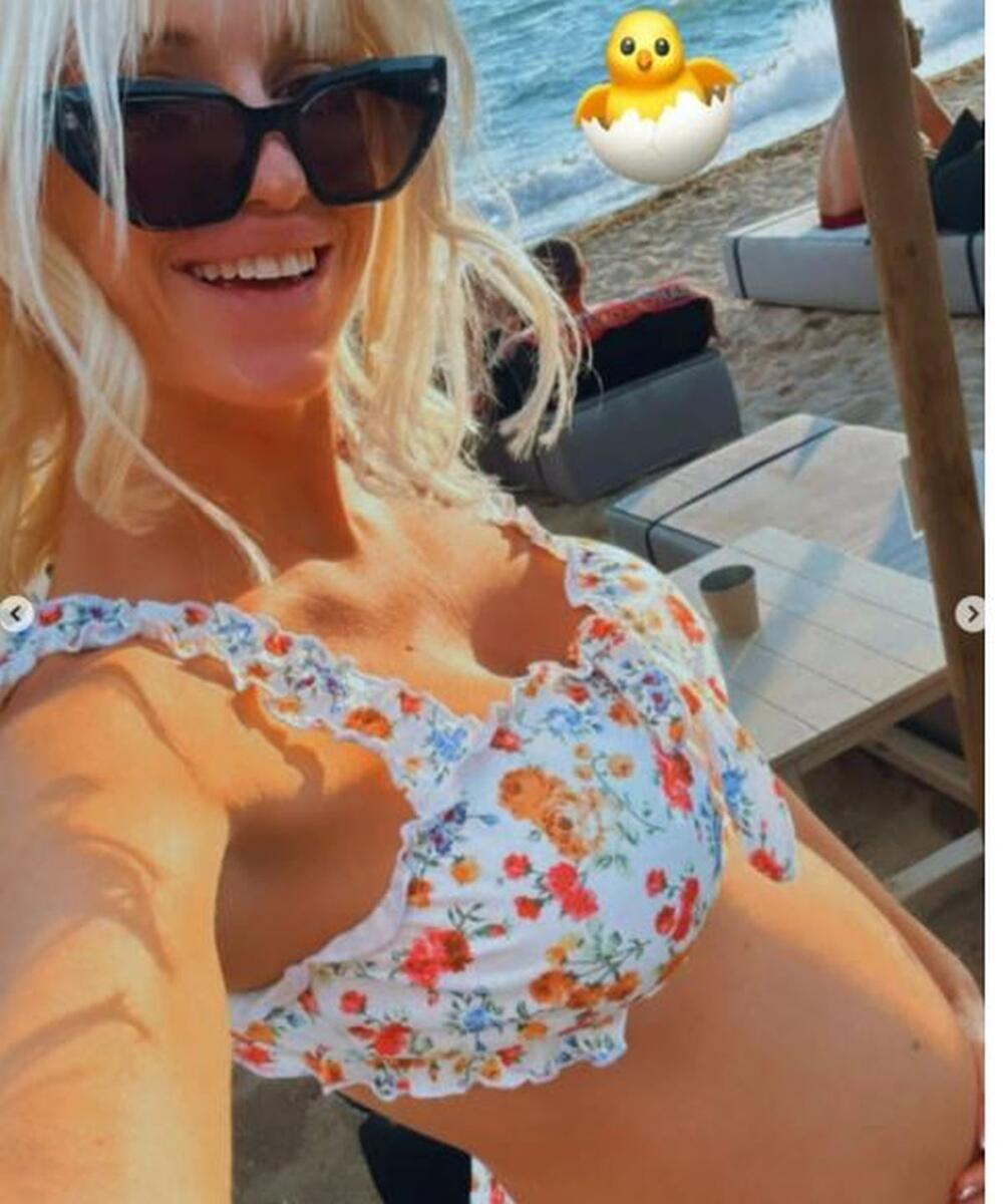 <p>Glumica ne krije sreću zbog toga što će se uskoro ostvariti u ulozi majke, pa je lepe vesti podelila na društvenim mrežama </p>