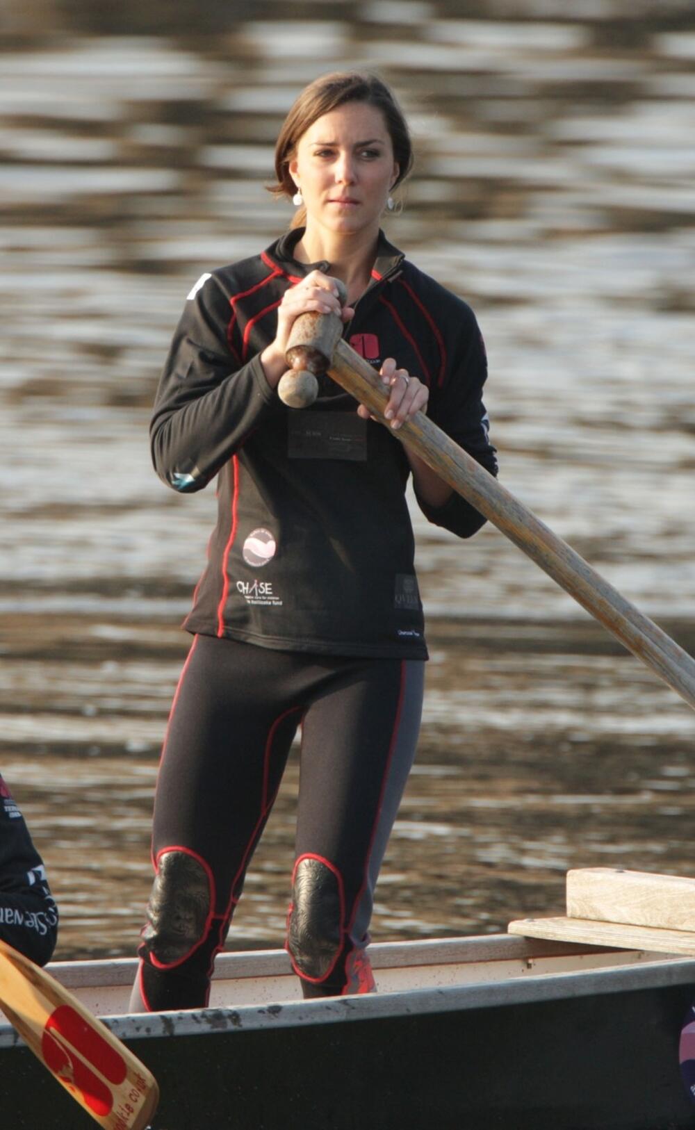 Kejt Midlton u prirodnom izdanju na veslanju 2007. godine