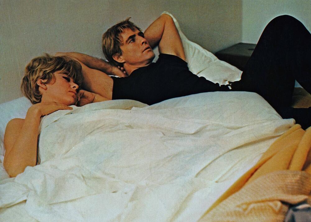 Marlon Brando i Rita Moreno u filmu 'Noć sledećeg dana'