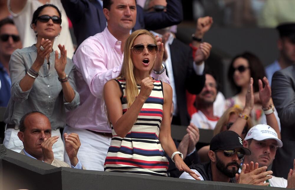 Jelena Đoković na Vimbldonu 2013. godine J CREW  haljini na pruge