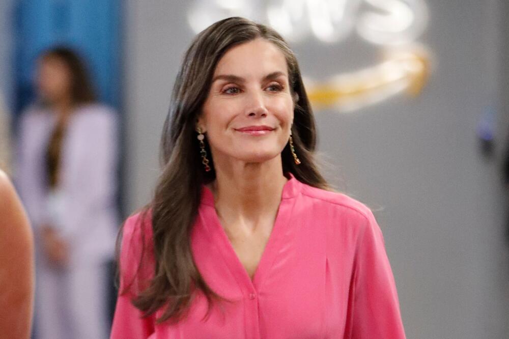 Kraljica Leticija od Španije u pink haljini