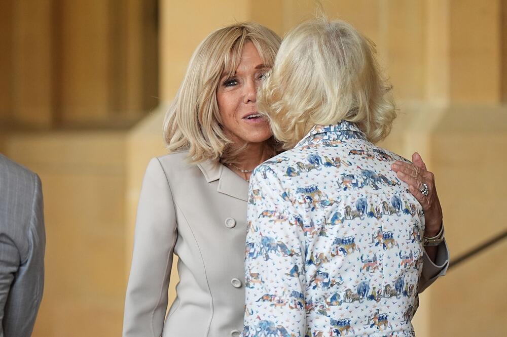 Brižit Makron i kraljica Kamila