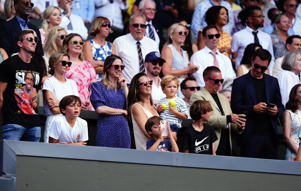 Marija Anisimova Edži sa decom u Amandinom boksu na Vimbldonu