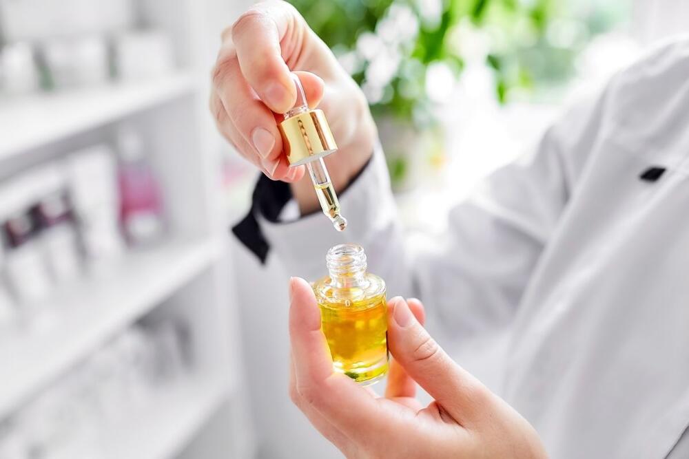 Arganovo ulje bi trebalo da bude svetložute boje