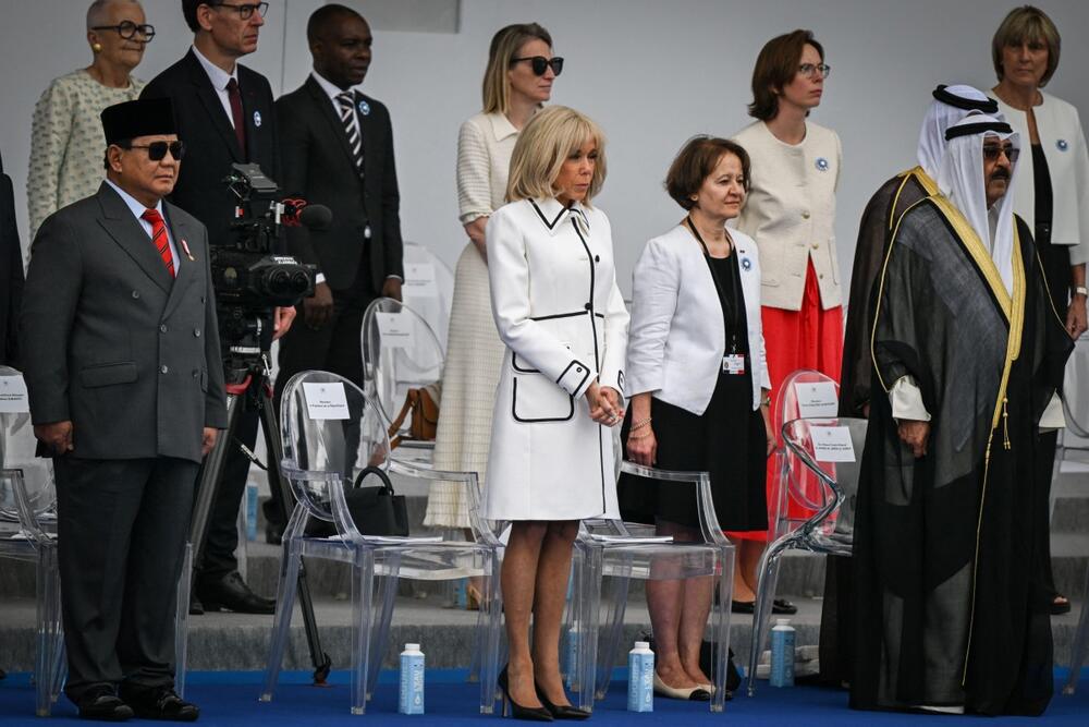 BRIŽIT MAKRON JOŠ JEDNOM ODRŽALA MODNU LEKCIJU 