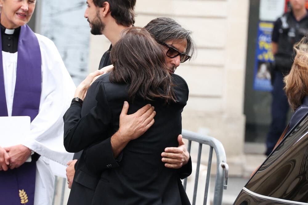 Ivan Atal i Šarlot Gensbur na sahrani Džejn Birkin