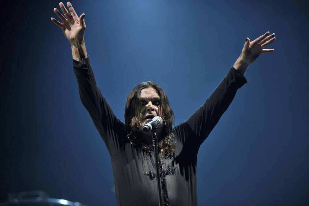 Ozi Ozborn, frontmen grupe Black Sabbath