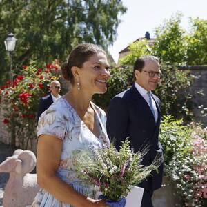 Sužava figuru i nosiće se svakog leta: Ako vam treba magična haljina za sva vremena, "prepišite" od princeze Viktorije