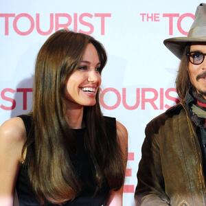 Pre 15 godina joj se želudac okretao zbog njega: "Sitnica" zbog koje ne verujemo u trač o Anđelini Džoli i Džoniju Depu