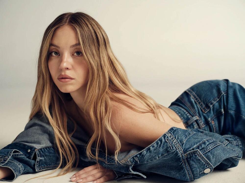 Sidni Svini u kampanji za American Eagle ('Sidni Svini ima odlične gene')