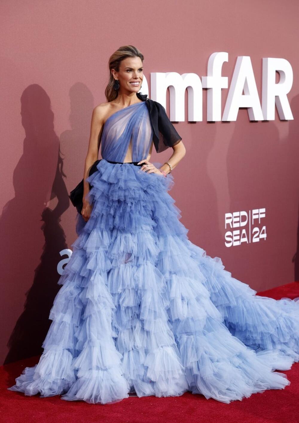 Hilari Svonk je otkrila da je do kraha braka sa Čedom Louom došlo zbog niza okolnosti