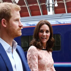 Bili su mnogo bliskiji nego što se mislilo: Kraljevski batler otkrio dugo čuvanu tajnu princa Harija i Kejt Midlton