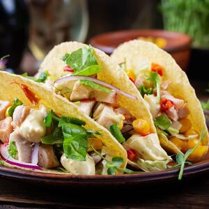 Cezar salata u tortilji – fantastičan letnji ručak ili večera: Preukusan obrok za celu porodicu gotov za samo 20 minuta