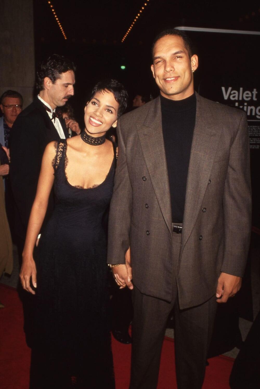 DŽASTIS JE OPLEO PO BIVŠOJ SUPRUZI 