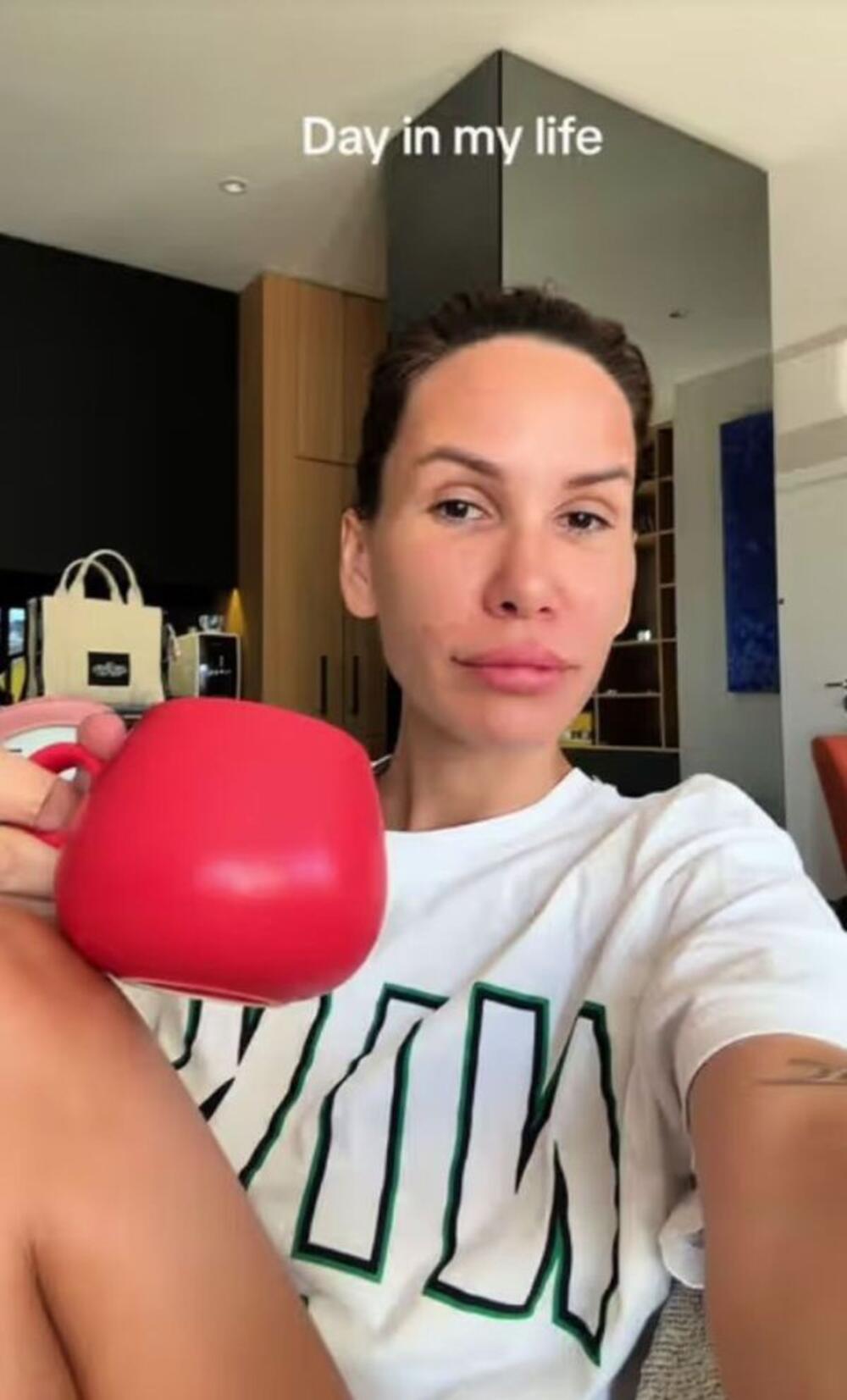 <p>Enterijer stana poznatog para odiše tihim luksuzom.</p>