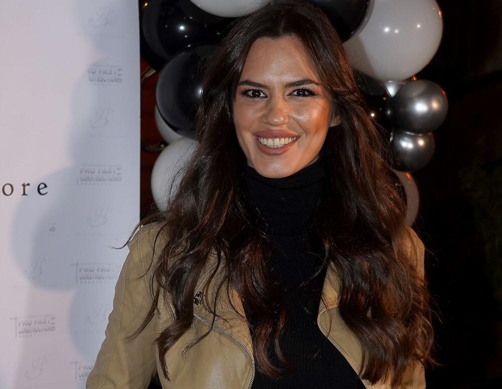 Glumica Olja Lević očarala je sve svojim modnim izdanjem