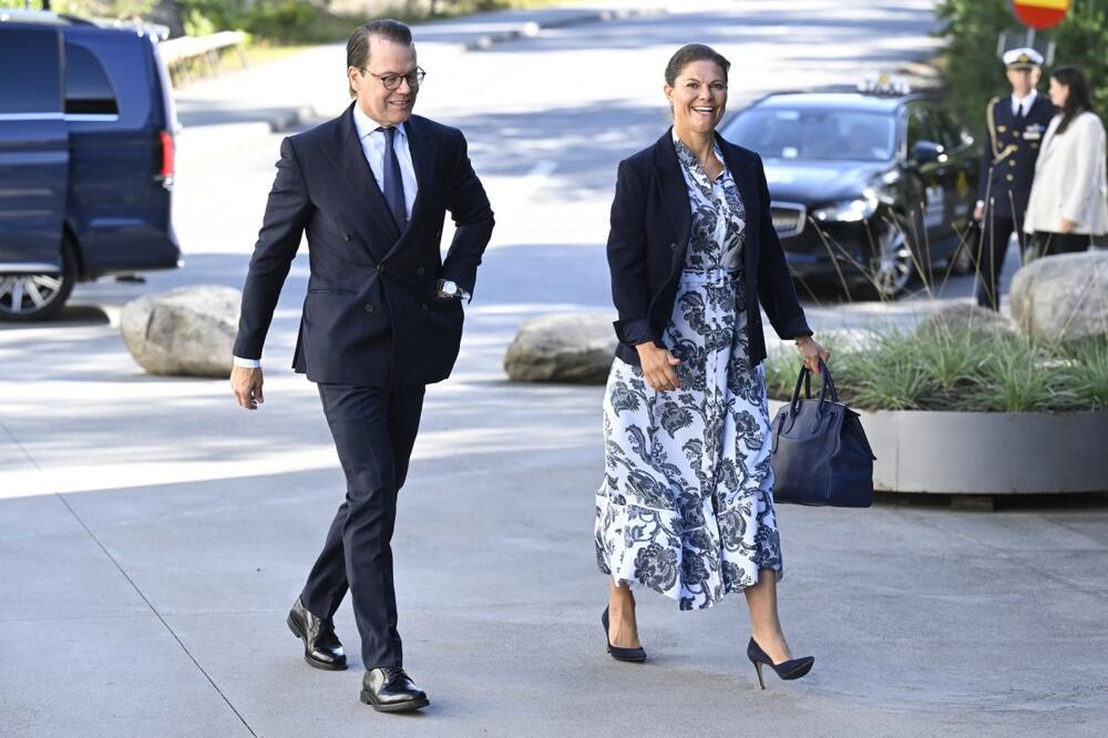 HALJINA PRINCEZE VIKTORIJE SAVRŠENA ZA SVE PRILIKE 