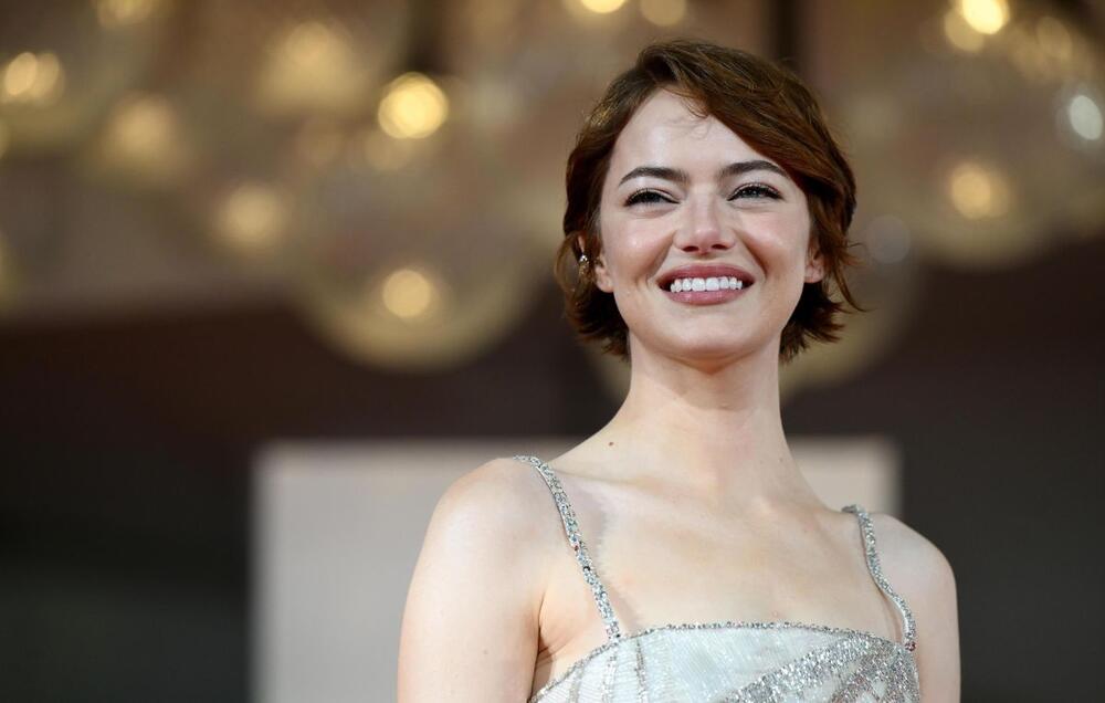 Glumica Ema Stoun u modnom izdanju koje je nosila Gvinet Paltrou u filmu 'Velika očekivanja'