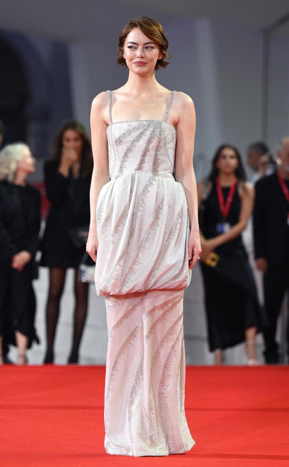 EMA STOUN IZNENADILA NEOBIČNIM PRIZNANJEM U VENECIJI