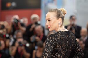 Fantazija u boji kivija & YSL od glave do pete: "Srpska snajka" zasenila Rijanu i pola Holivuda