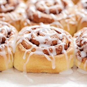 Vazdušasti, mekani i neodoljivi slatki zalogaji! Pronašli smo recept za najmekše CIMET ROLNICE ikada