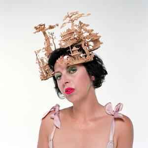 Rekla je društvu da ide u šoping, a onda su zatekli – horor: Neverovatan život i strašan kraj nekrunisane KRALJICE MODE