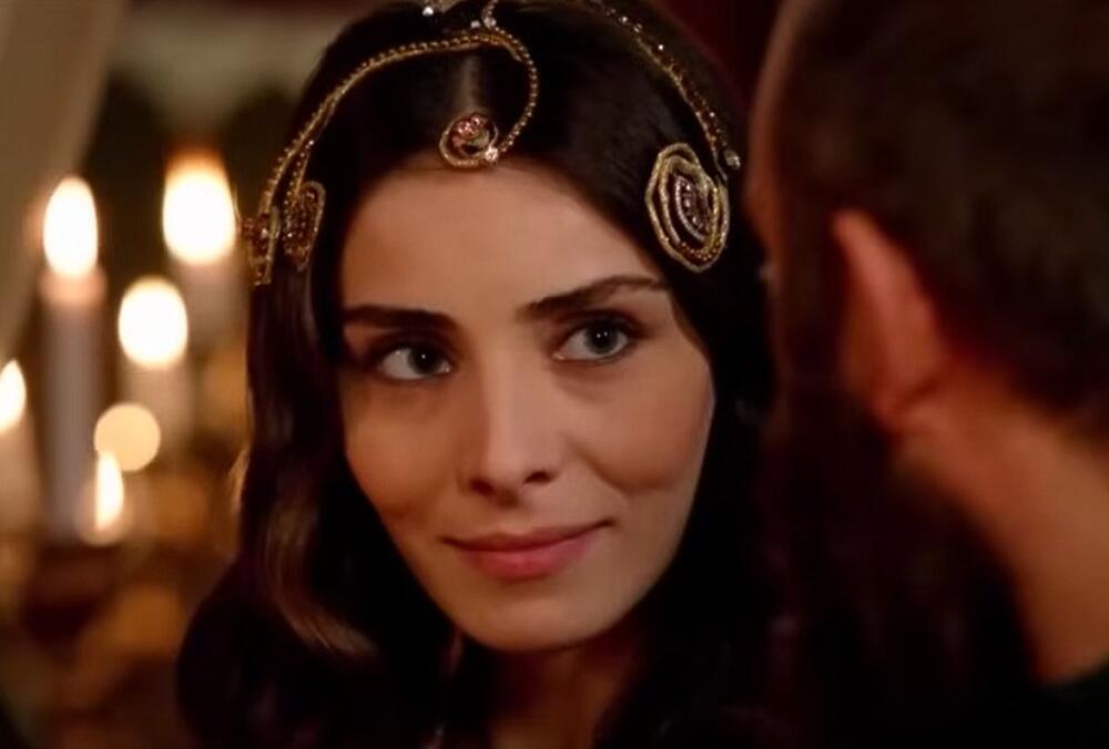 Nur Fetahoglu kao konkubina Mahidevran u seriji 'Sulejman Veličanstveni'