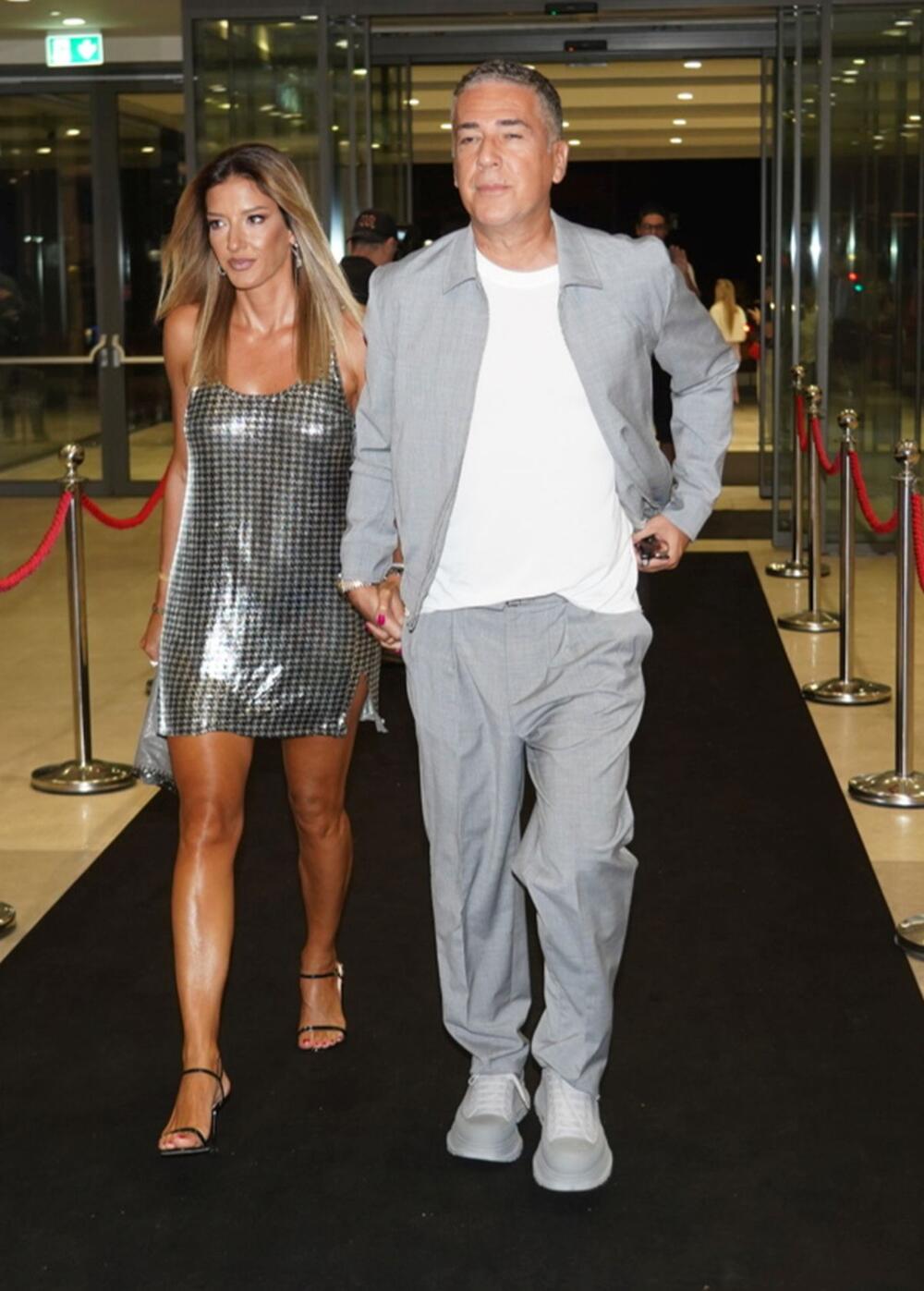 Jovana Joksimović u srebrnoj Rabanne haljini 