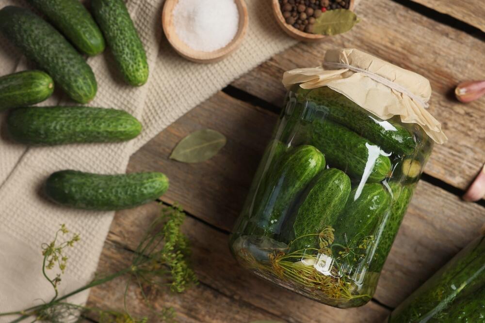 Tegla kiselih kornišona