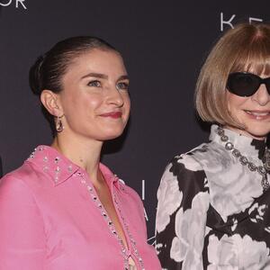 Ima potpuno drugačiji stil, ali joj veruje: Ana Vintur se ne odvaja od naslednice, a fanovi veruju – počinje nova era