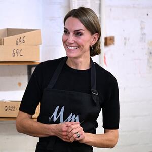 Magična punđa za 10 sekundi – bez gumica i šnala! Kejt Midlton pokazala svoju tajnu veštinu i žene su oduševljene