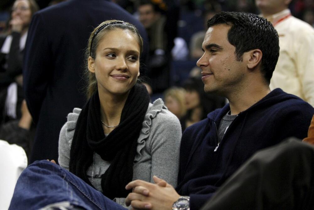 KEŠ VOREN IMA DEVOJKU SAMO 3 GODINE STARIJU OD SVOJE ĆERKE 