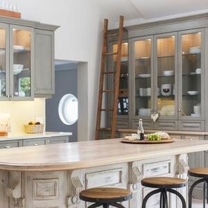 Ako vam je kuhinja već mala, zaboravite na njih! 7 boja za koje će odmah učiniti da prostor izgleda još manji