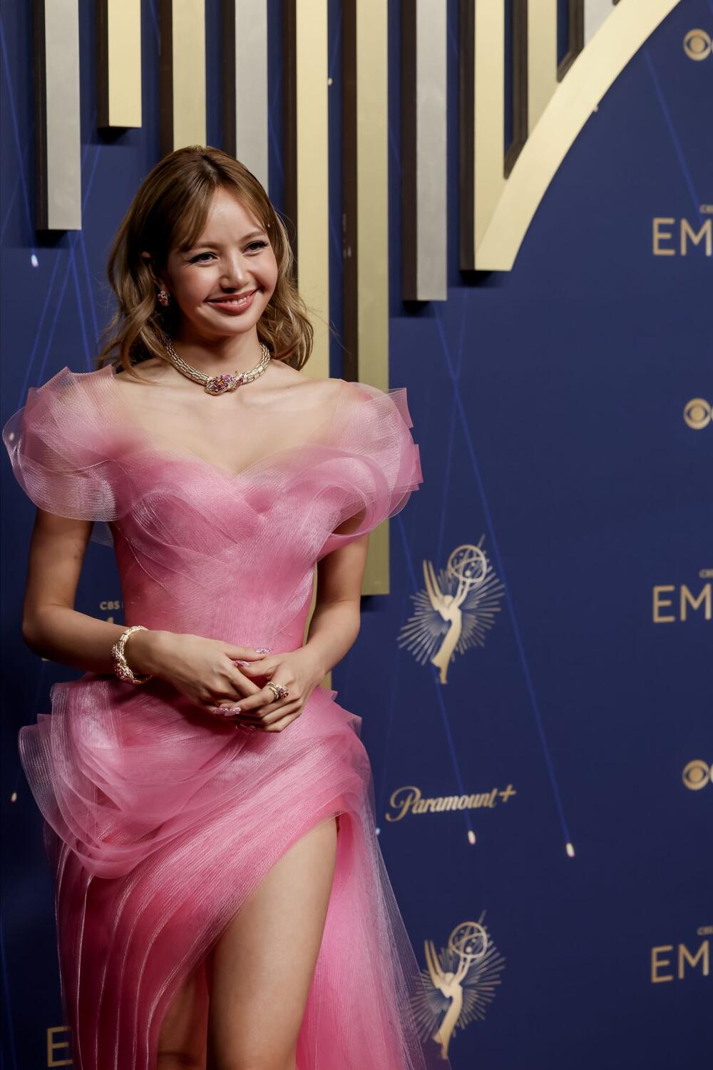 Lisa iz grupe Blackpink prvi put je juče prisustvovala dodeli Emija i odabrala toaletu modne kuće Lever Couture