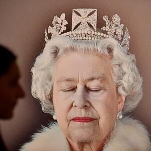 21 godinu čuvana tajna izašla na videlo: Kraljevski fotograf otkrio istinu o kultnoj fotografiji kraljice Elizabete II