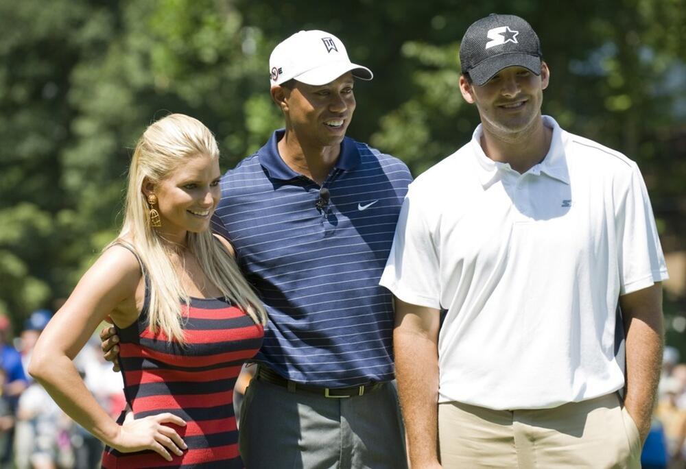 PEVAČICA PROZVALA BIVŠEG DEČKA U JAVNOSTI 