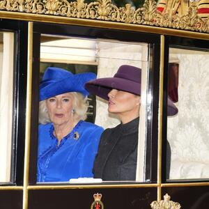 Melanija pobedila u sudaru modnih titana: Šešir i komplet prve dame SAD zasenili čak i buduću kraljicu Kejt Midlton