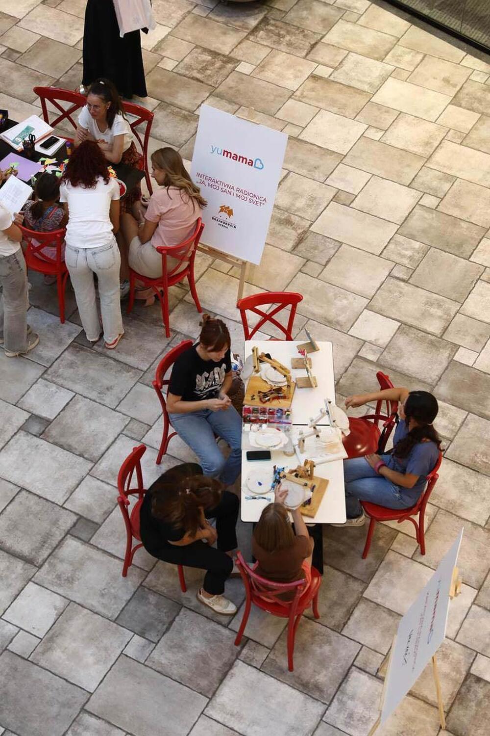 <p>Održan je YuMama Kreativni dan za mame i decu u Big Fashion šoping centru u Beogradu, evo kako nam je bilo...</p>