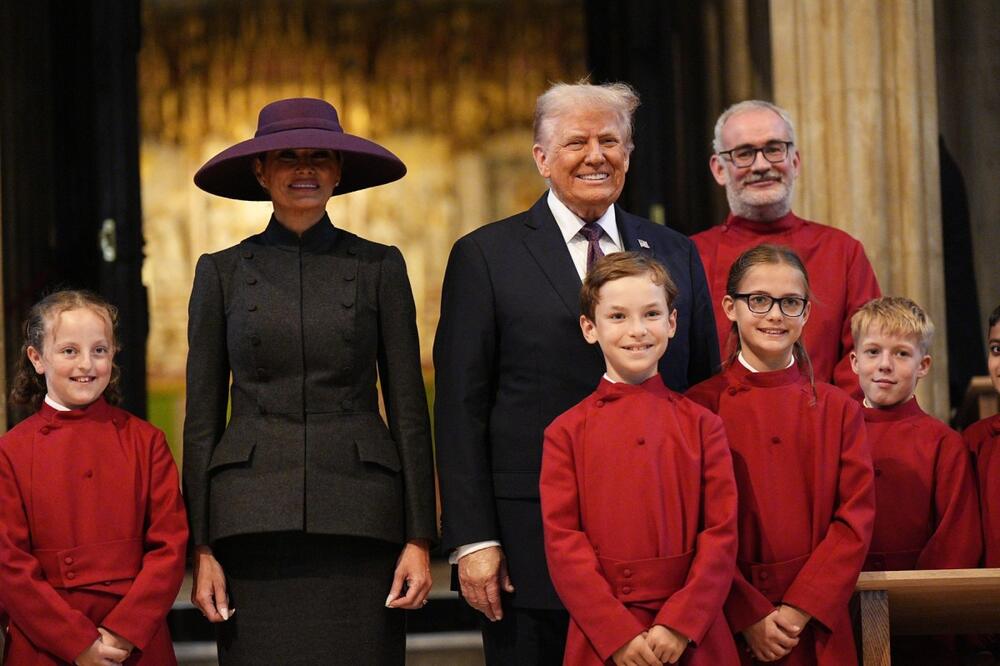 MELANIJA POSLALA JASNU PORUKU ŠEŠIROM 