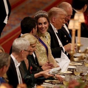 S jedne strane Tramp, a s druge – neočekivan gost: Ko je muškarac koji je dobio čast da provede veče s Kejt Midlton?