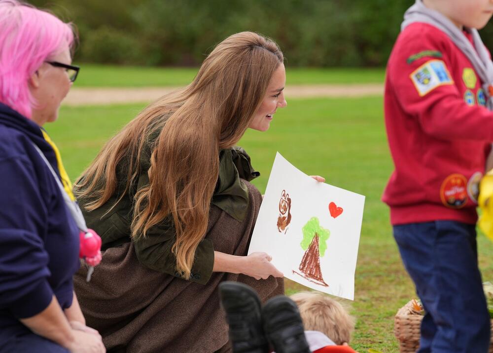 Ketj Midlton odabrala otmeno seosko izdanje s kilotama i pussy mašnom