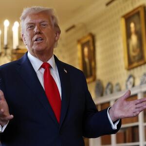 7 reči kojima je iznervirao sve! Neumesan komenatar Donalda Trampa na večeru posluženu u Vinzdoru izazvao bes javnosti