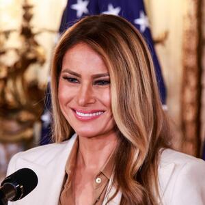 Nikad viđeno izdanje prve dame Amerike: Melanija Tramp oduševila kao Keli Megilis iz filma 'Top Gan'