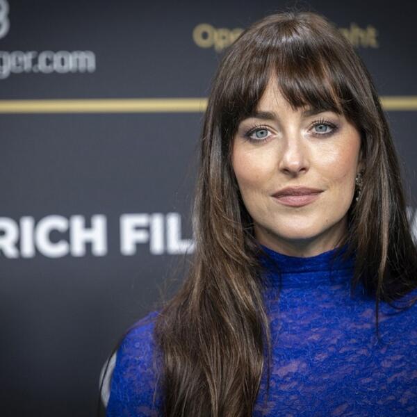 Zbog ove greške tanka kosa izgleda beživotno, šteti se i uvija: Frizer slavnih otkriva u čemu grešimo pri sušenju