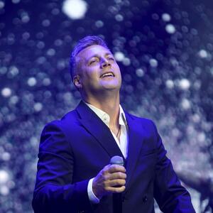 U braku su 10 godina, imaju troje dece: Ko je Aleksandra, lepa doktorka koja je osvojila srce Bojana Vaskovića?