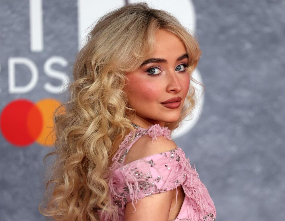 Sabrina Karpenter obožava retro stil kada je reč o modi