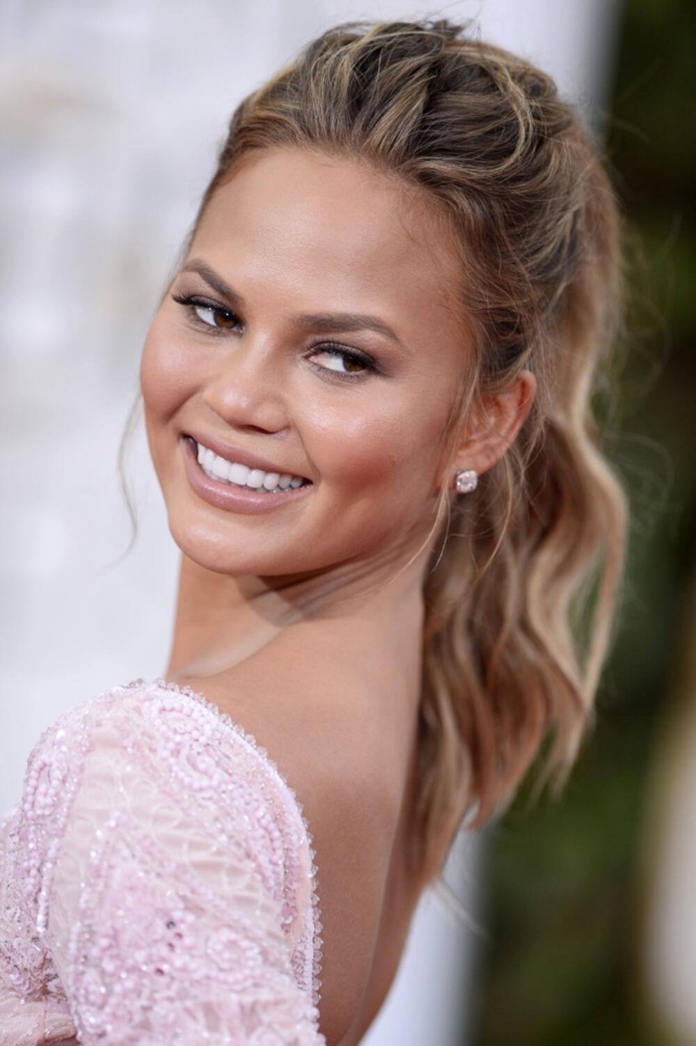 Ne morate da se farbate drastično, samo promenite nijansu svoje boje