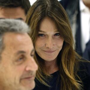 Nimalo damski od bivše prve dame: Karla Bruni napravila incident posle presude Sarkoziju, pa prešla na Instagram