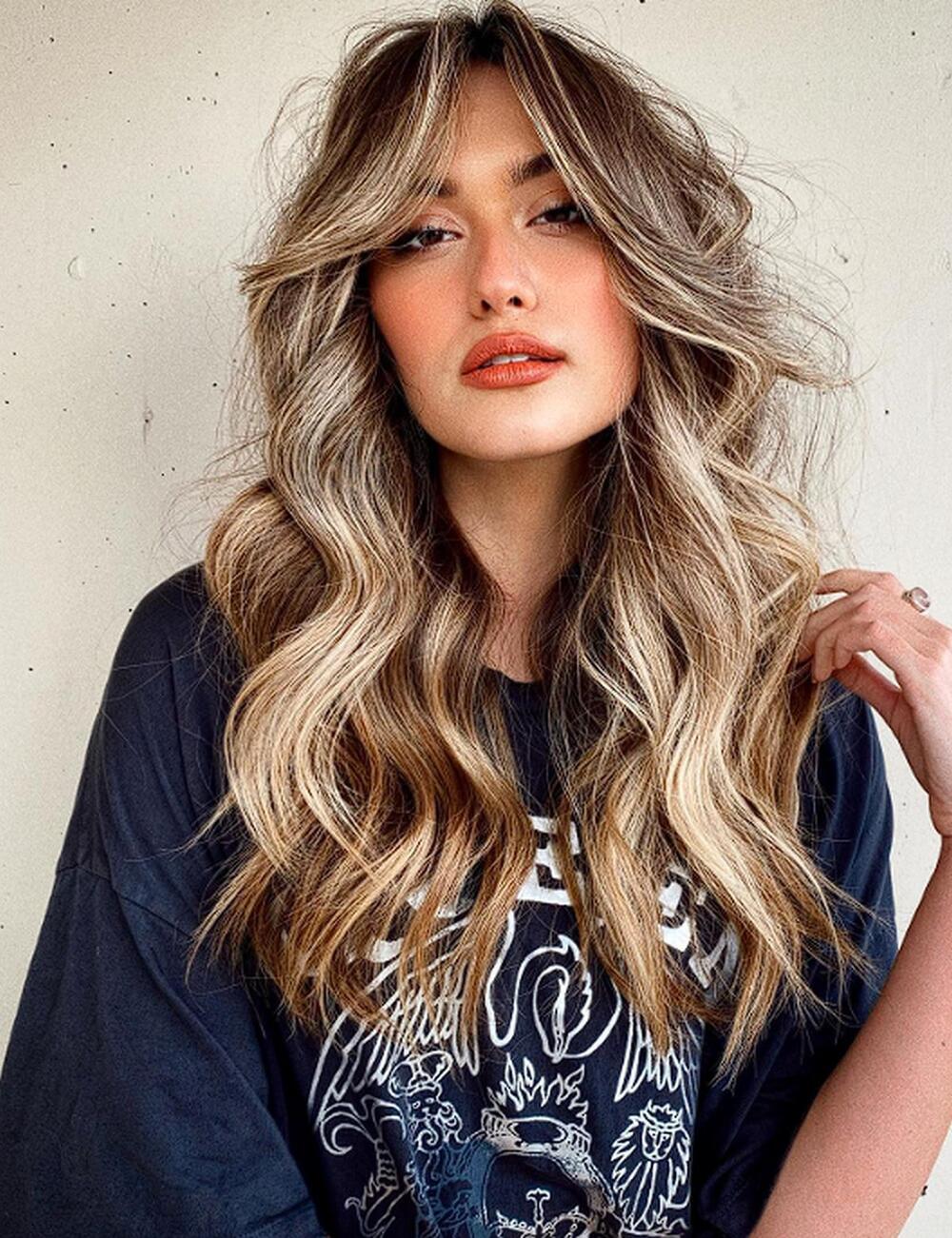 Zavesa-šiške su među omiljenim alatima za podmlađivanje uz pomoć kose