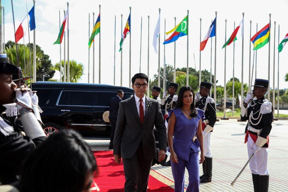 Predsednik Madagaskara Andri Radžoelina sa suprugom Mijali